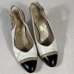 Vintage Salvatore‎ Ferragamo White and Black Slingback Heels. Size 5 B